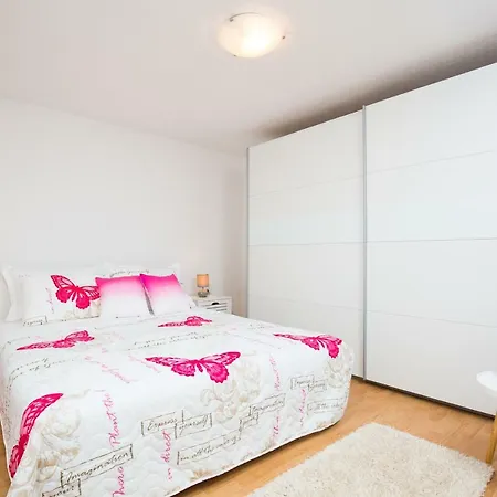 Apartman Pepa * Split